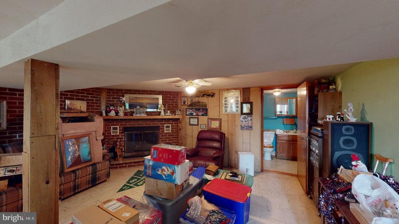 216 Mckinley Street photo 33