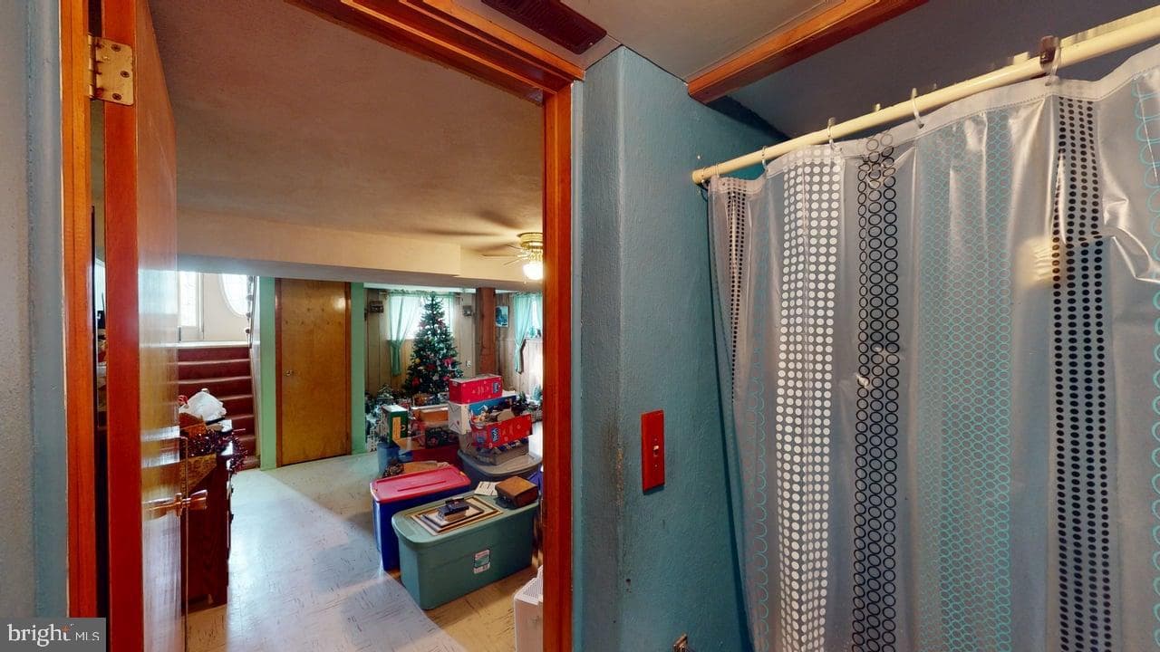 216 Mckinley Street photo 35