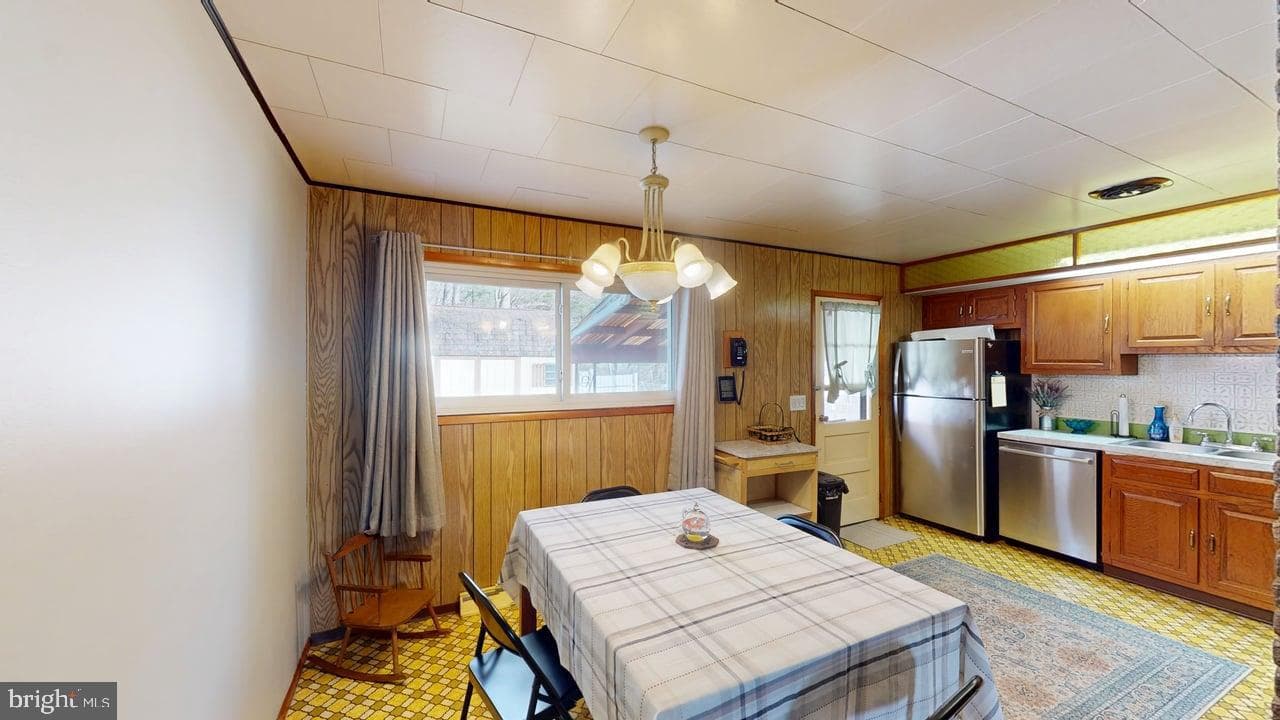216 Mckinley Street photo 7
