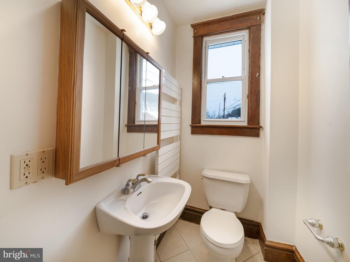 501 Warren Street photo 28