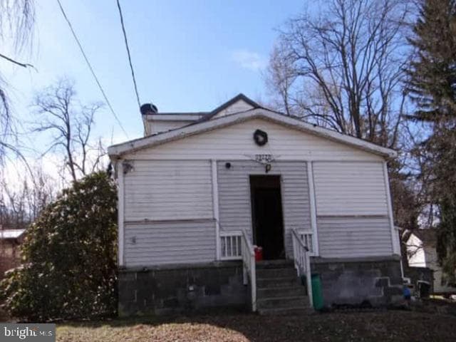 19022 Sloan Avenue SW photo 1