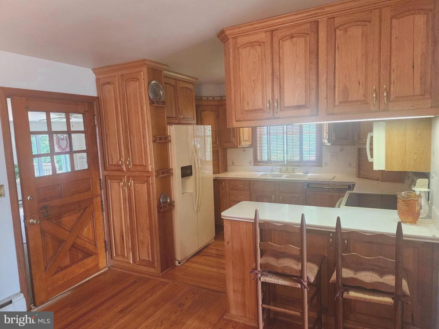 1006 Kent Avenue photo 3