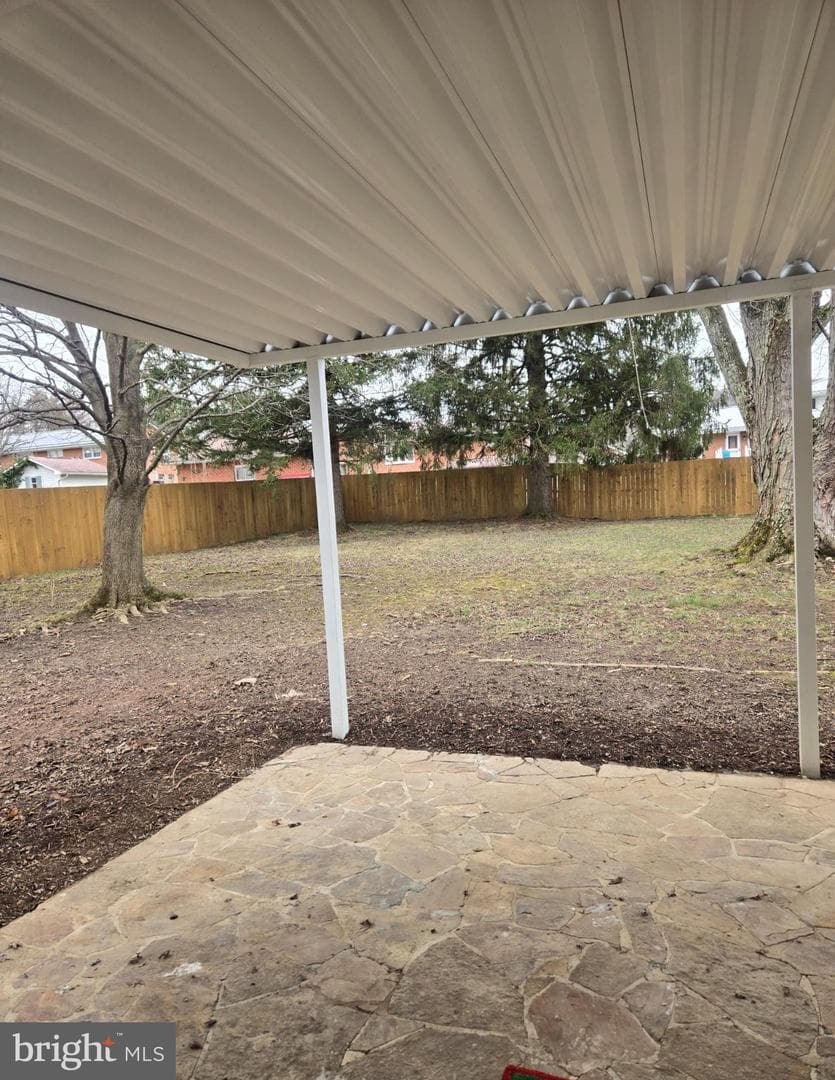 116 Armstrong Street photo 28