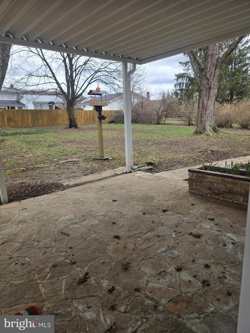 116 Armstrong Street photo 29