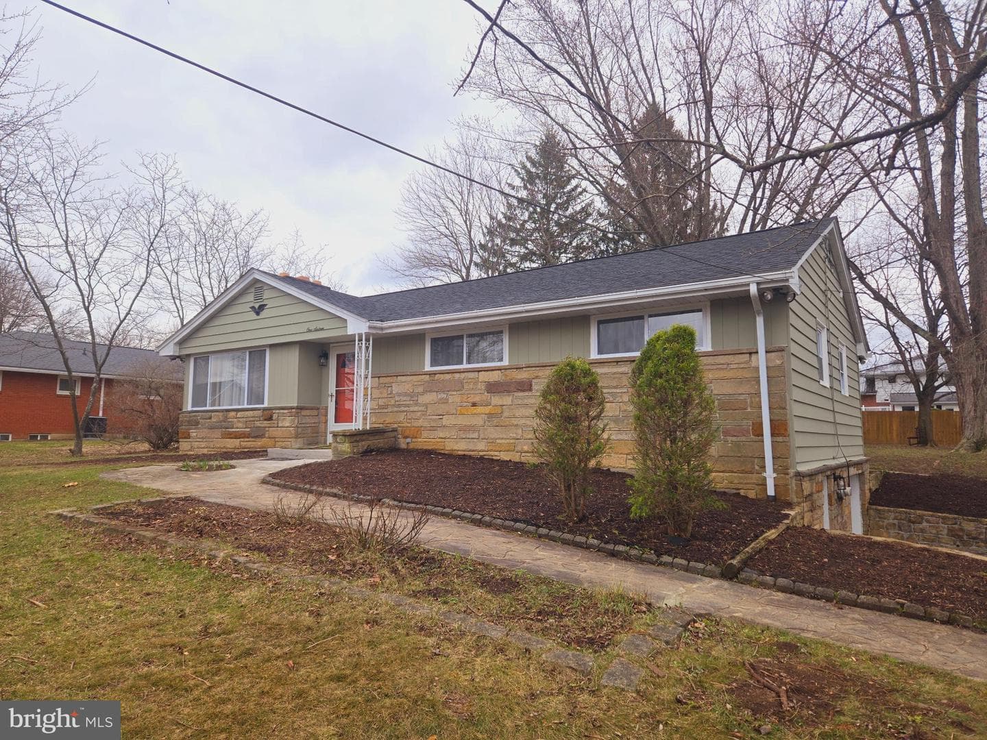 116 Armstrong Street photo 4