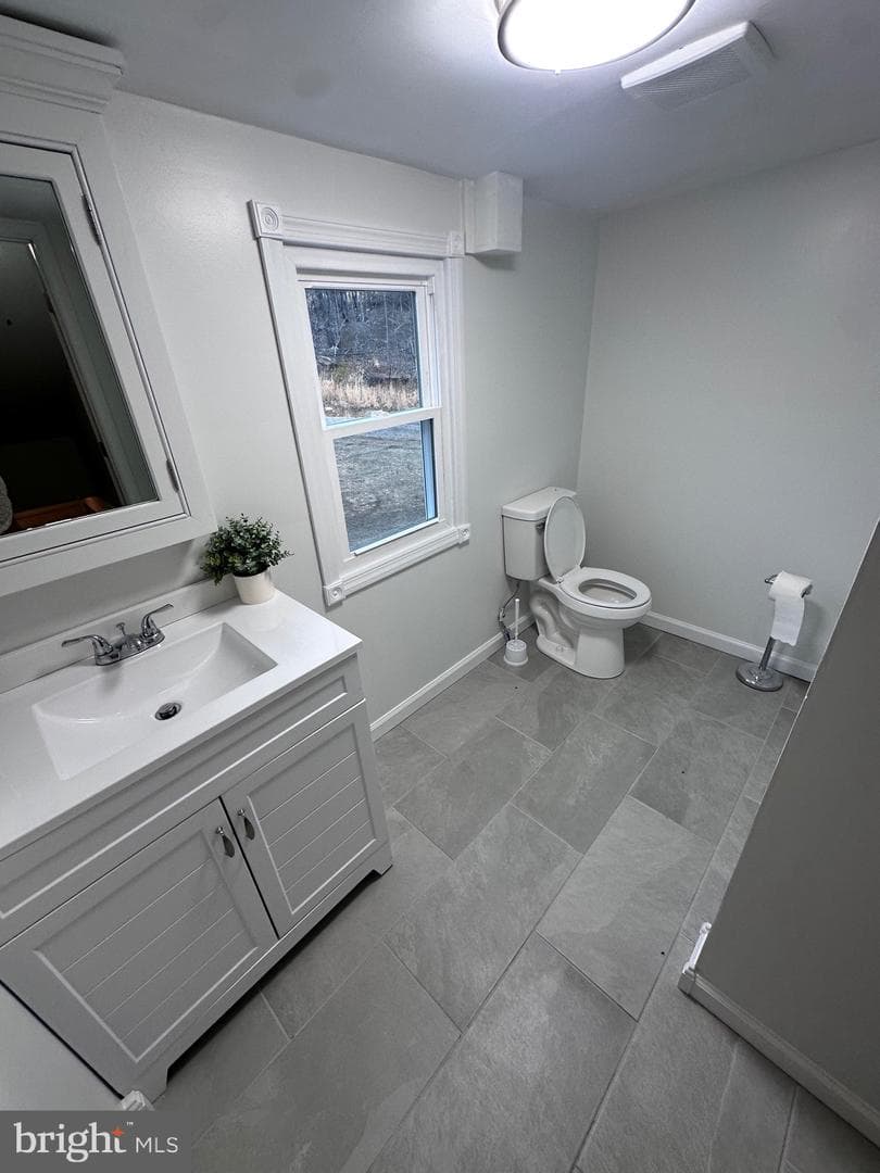 18712 Crossland Road photo 39