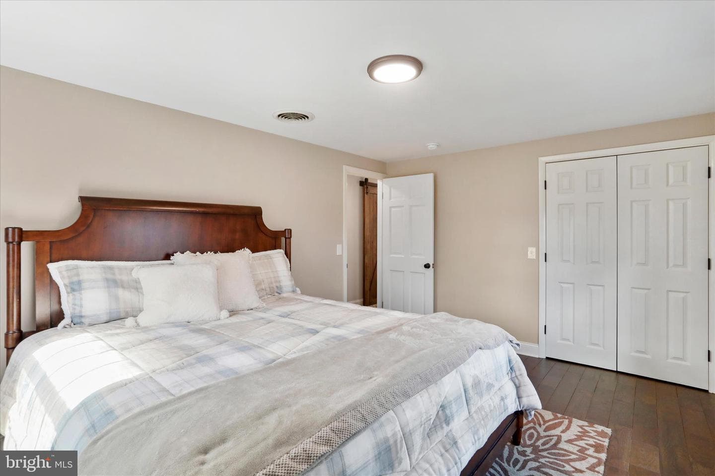 1039 Longwood Avenue photo 22