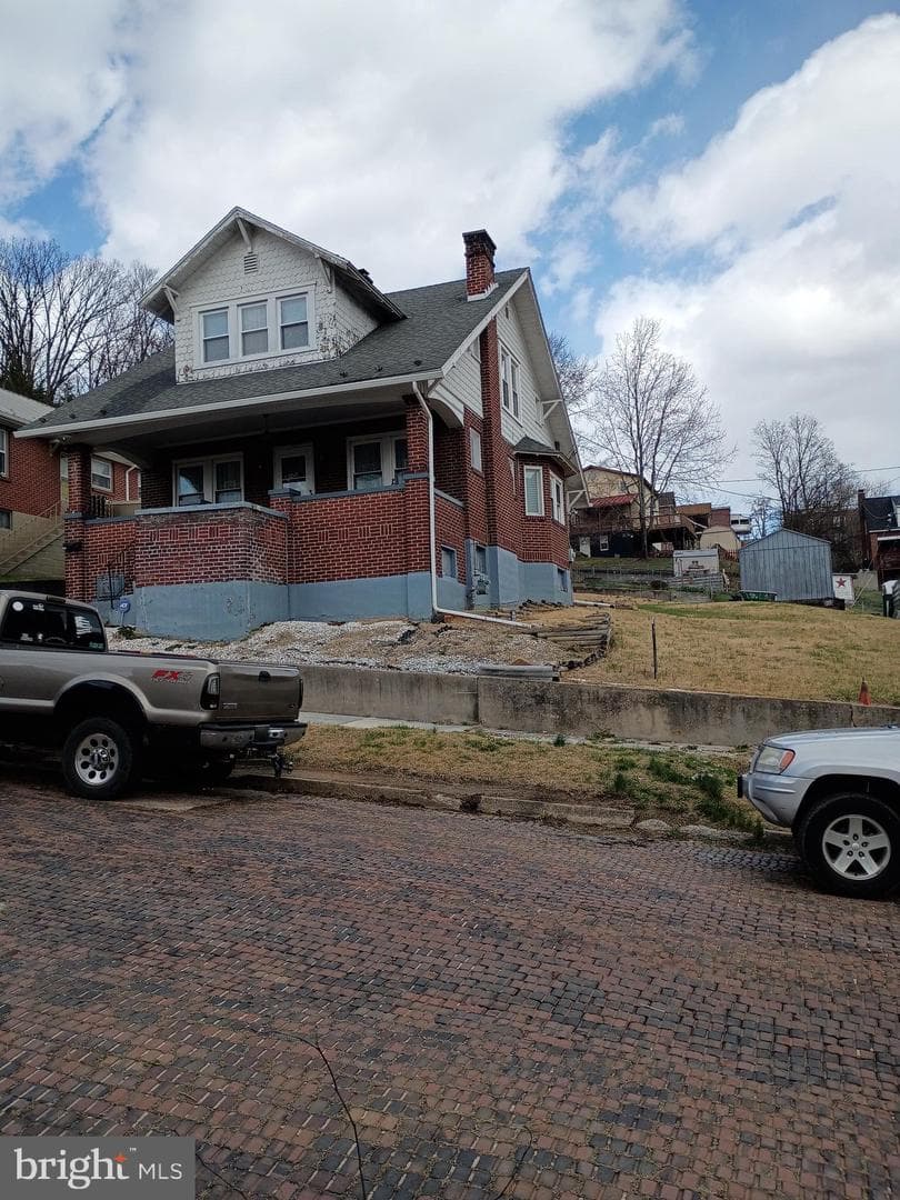 825 Shawnee Avenue, Cumberland