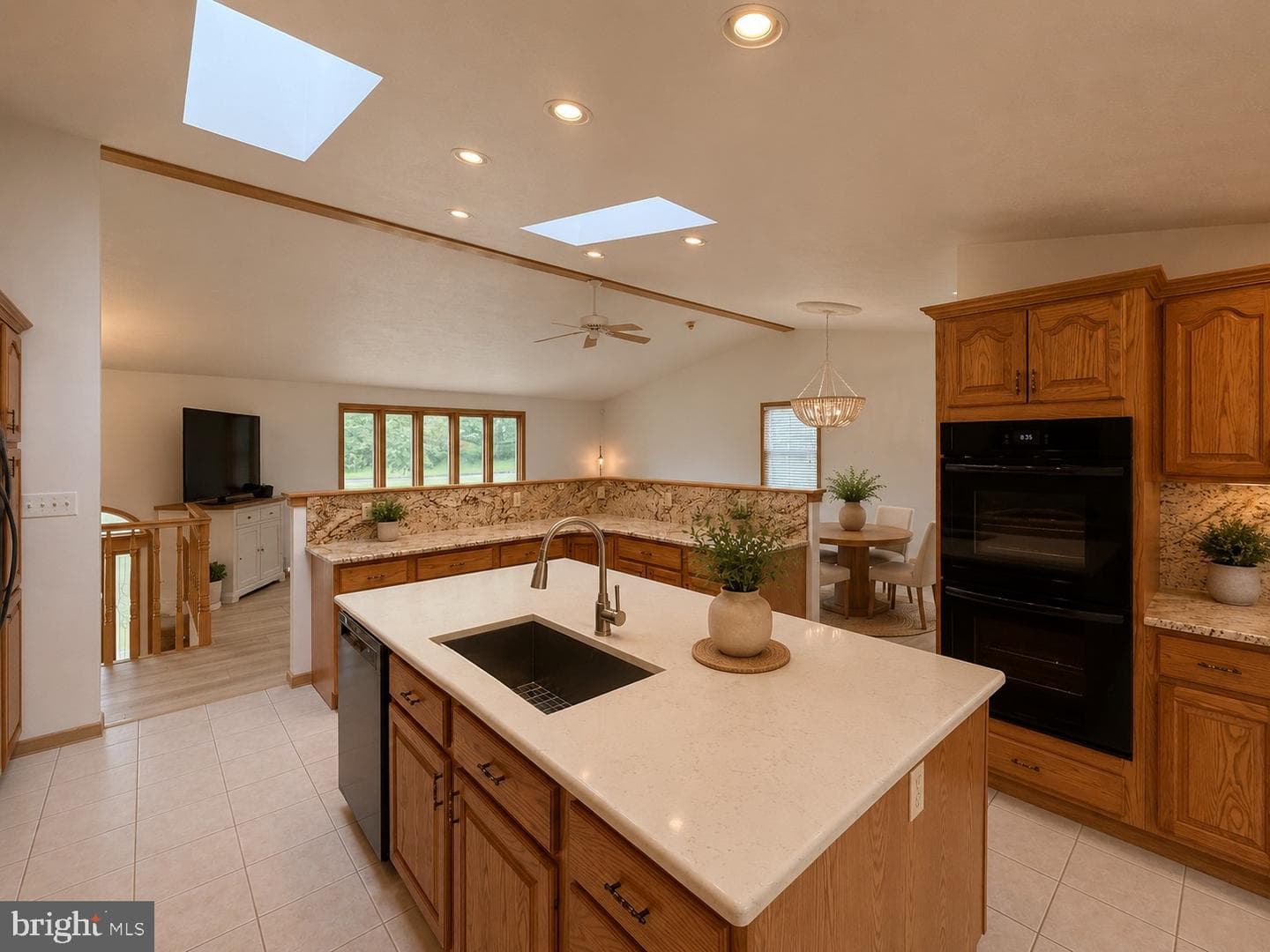 14001 Rolling Oak Dr photo 13