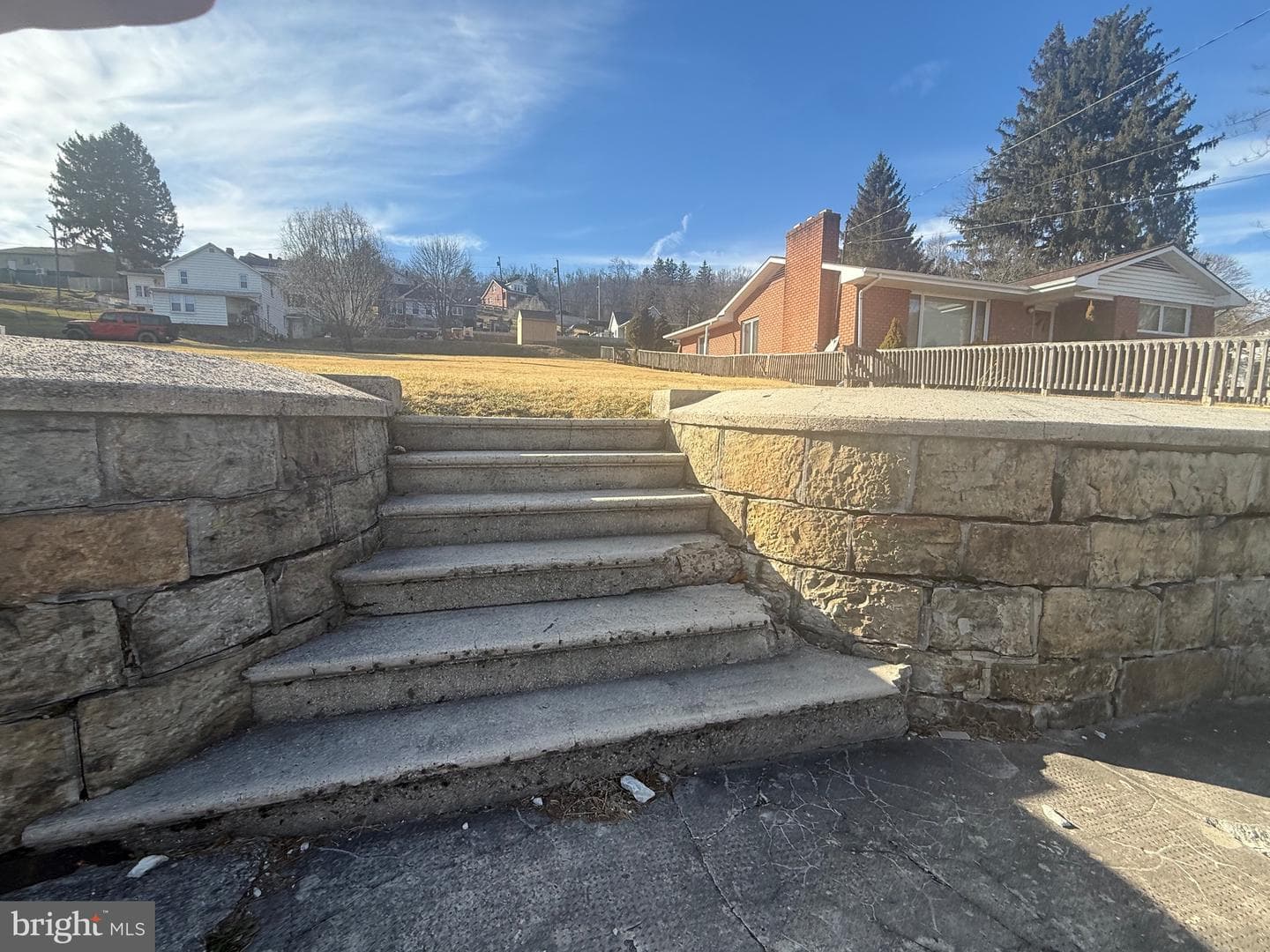 226 Wood Street photo 10