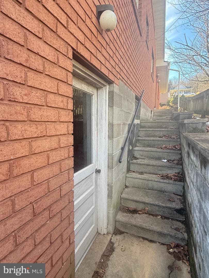226 Wood Street photo 7