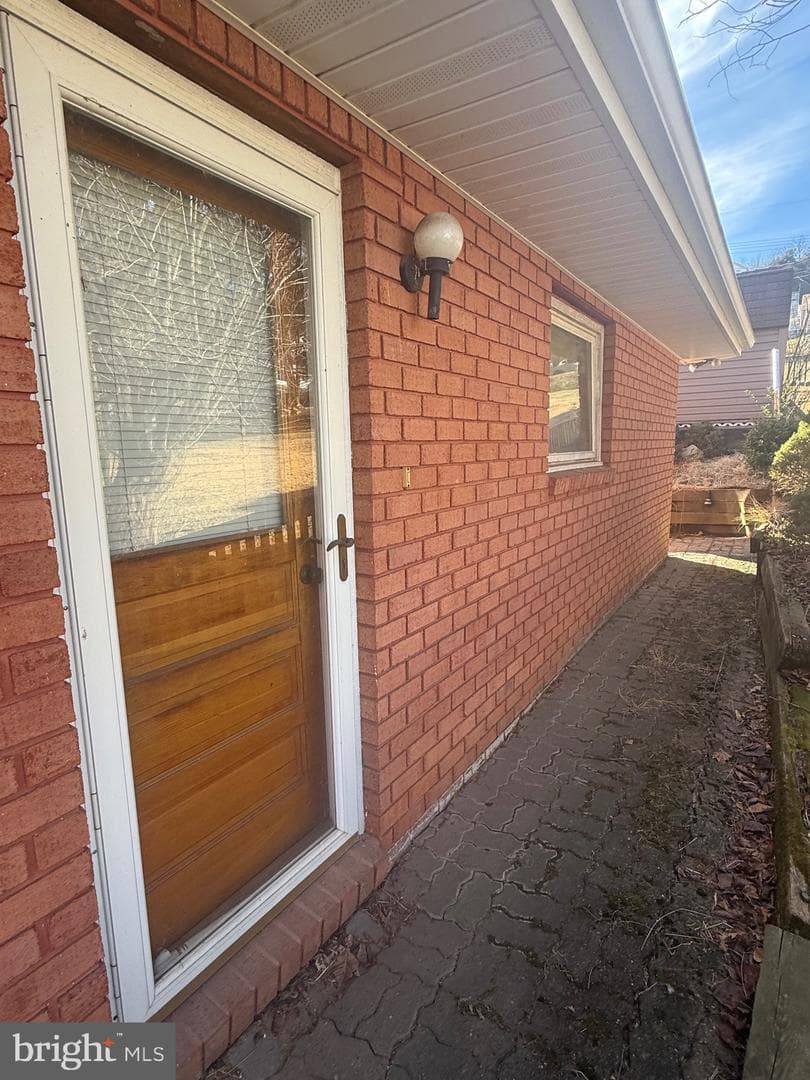 226 Wood Street photo 8