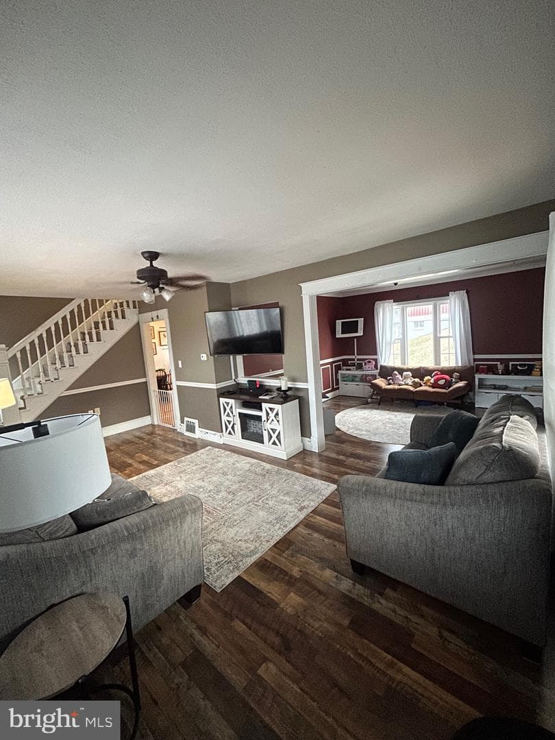 14700 Oakwood Street photo 11