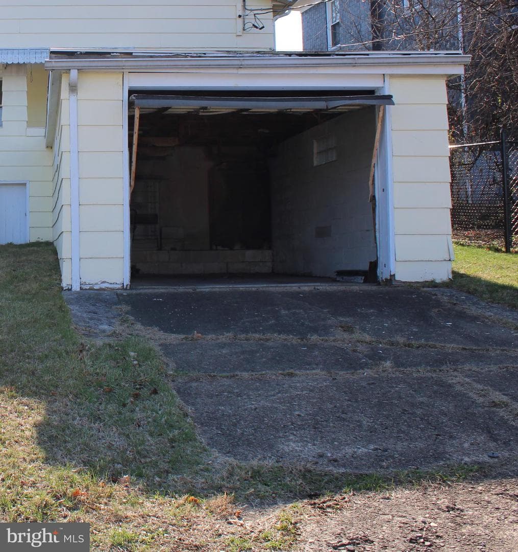 705 Hill Top Drive photo 9