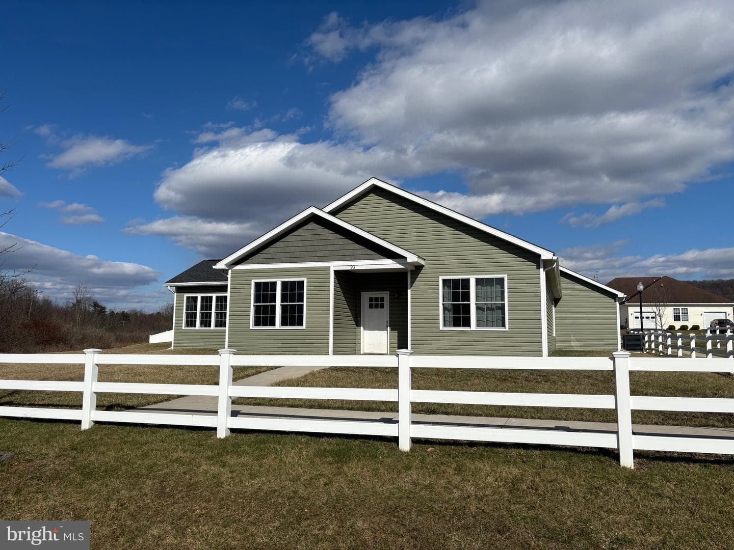 93 Candlewick Court, Frostburg
