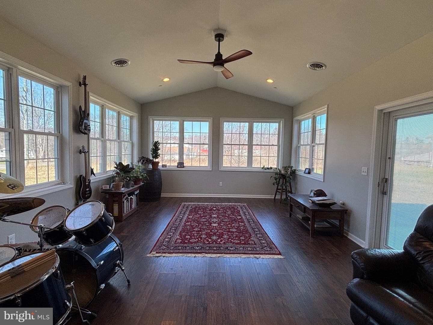 93 Candlewick Court photo 11