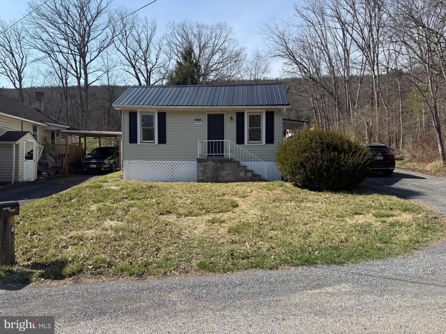 12413 Shadoe Hollow Road NE photo 2