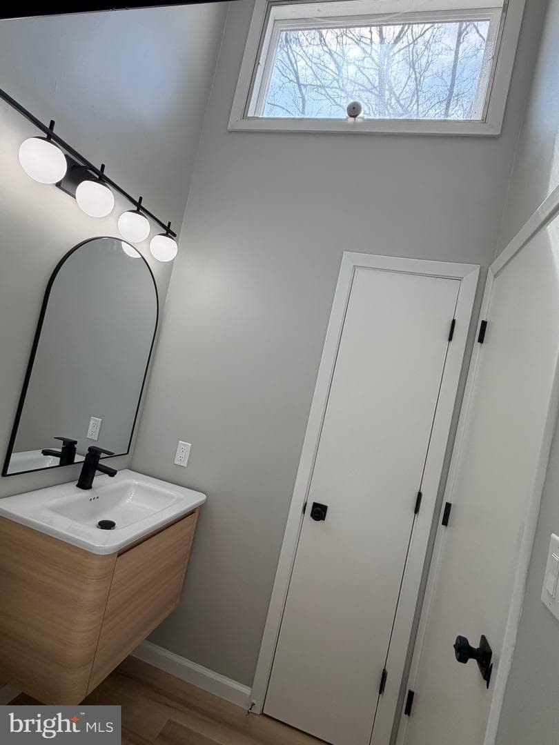 13 Warfield Place photo 23