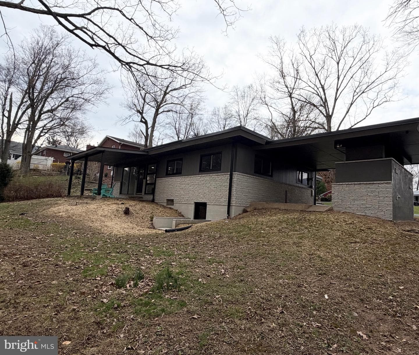 13 Warfield Place photo 29