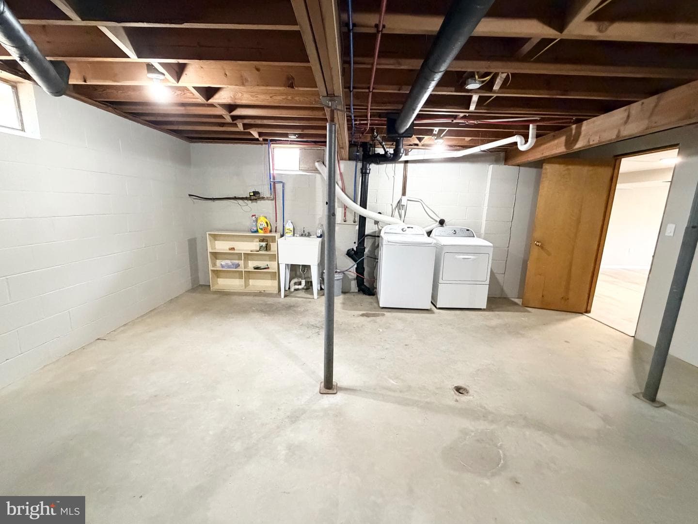 13 Warfield Place photo 36