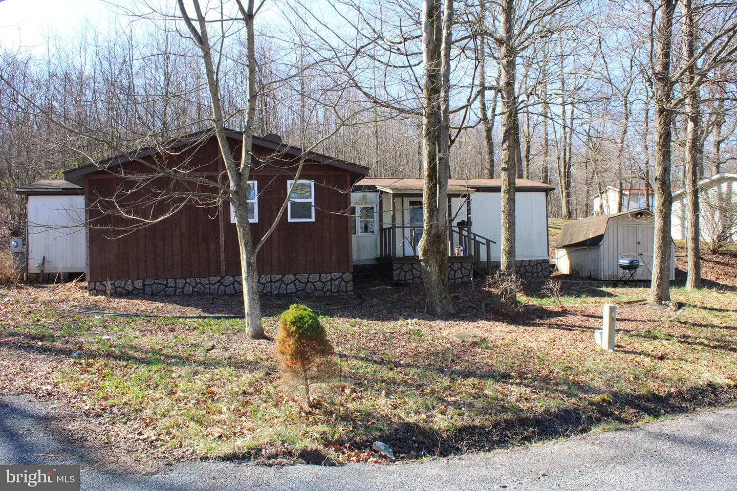 15904 Woodsview Dr photo 2