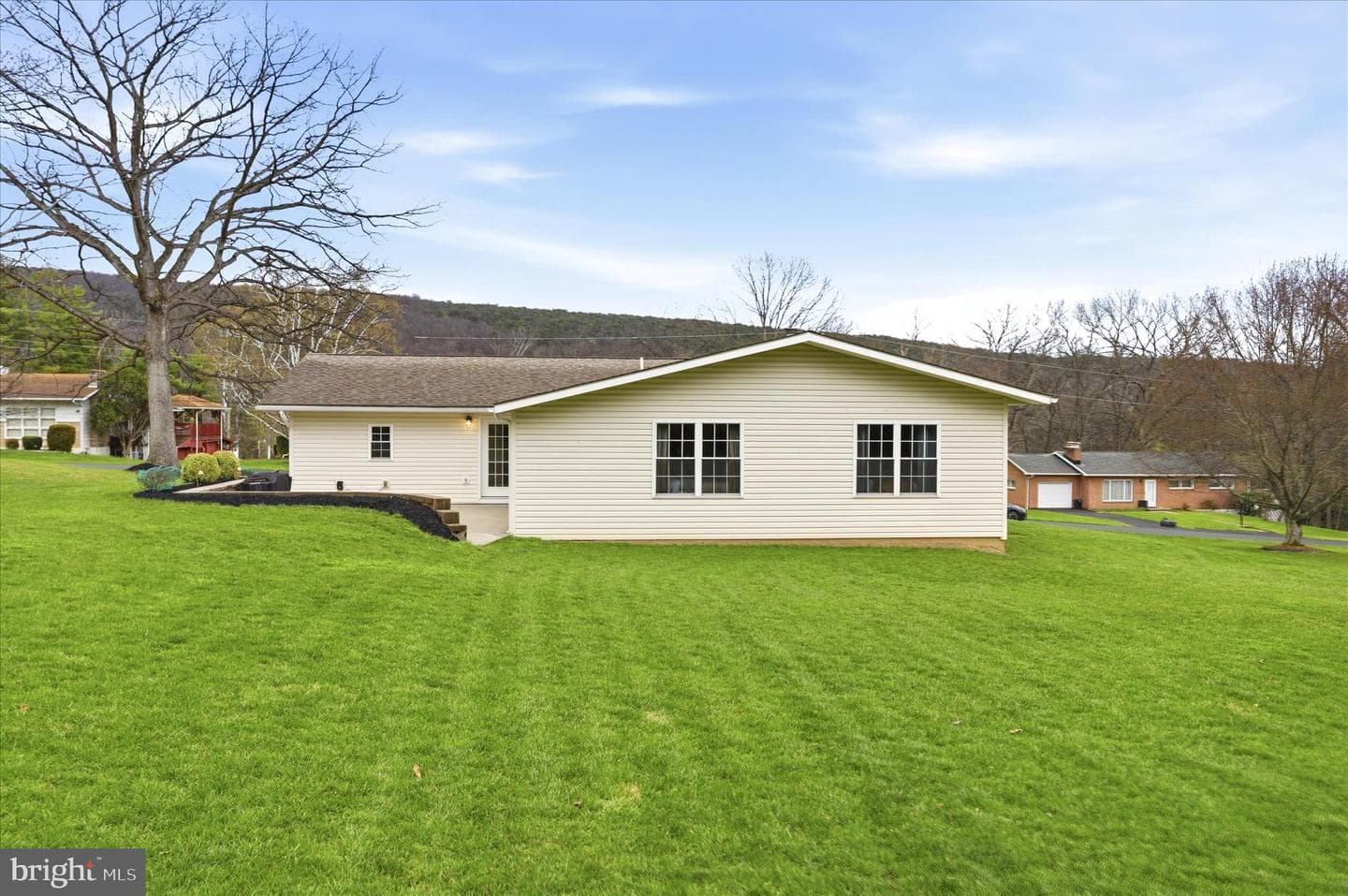 13205 Woodridge Lane SW photo 32