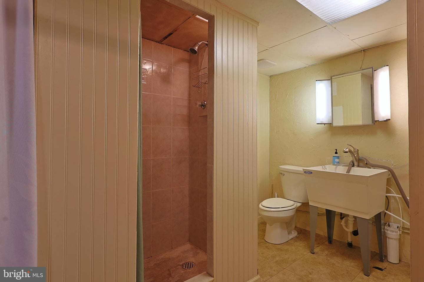 701 White Avenue photo 33