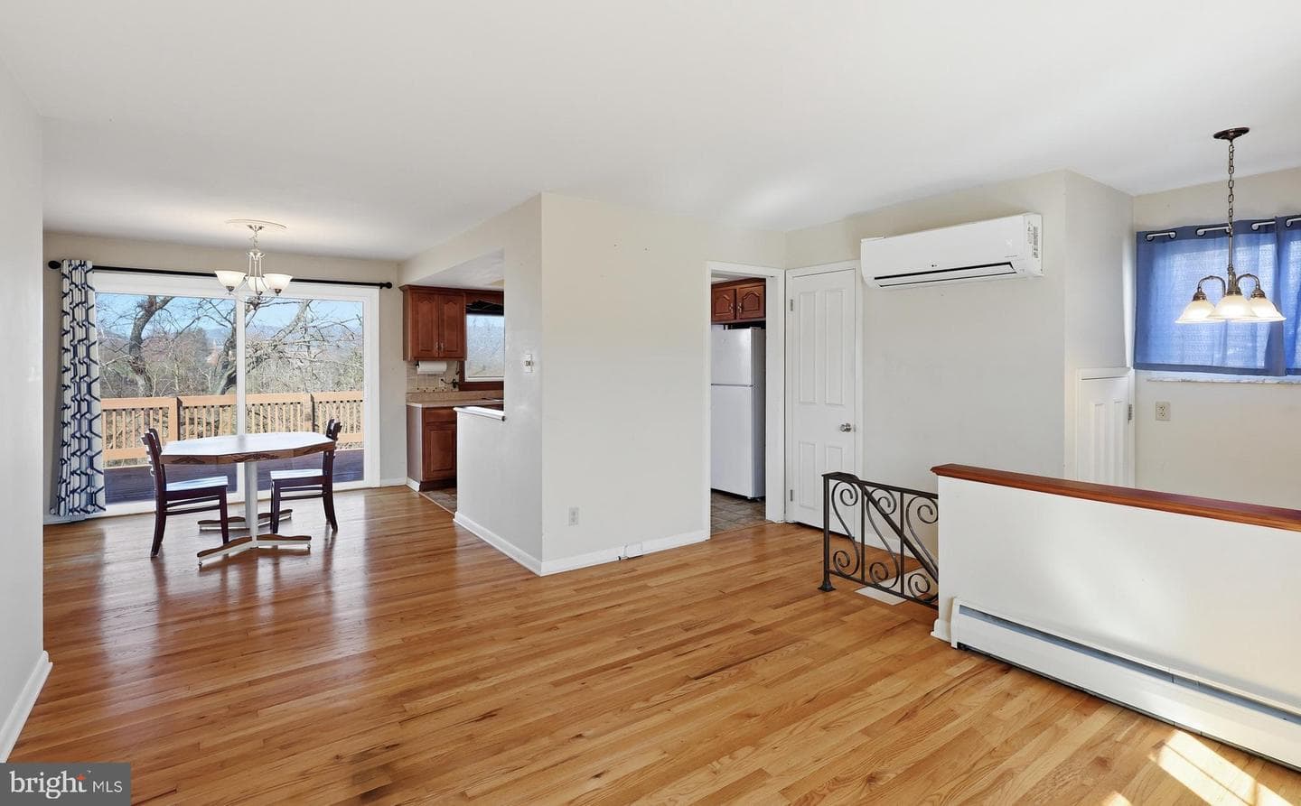 701 White Avenue photo 7