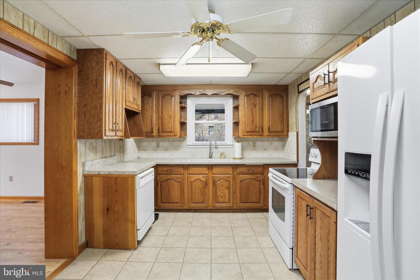 13 S Woodlawn Avenue photo 16