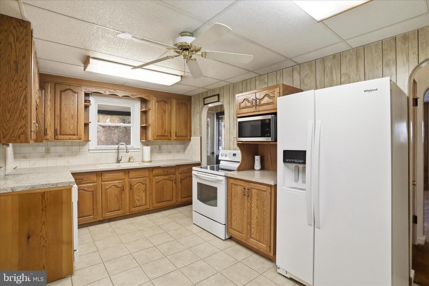13 S Woodlawn Avenue photo 17