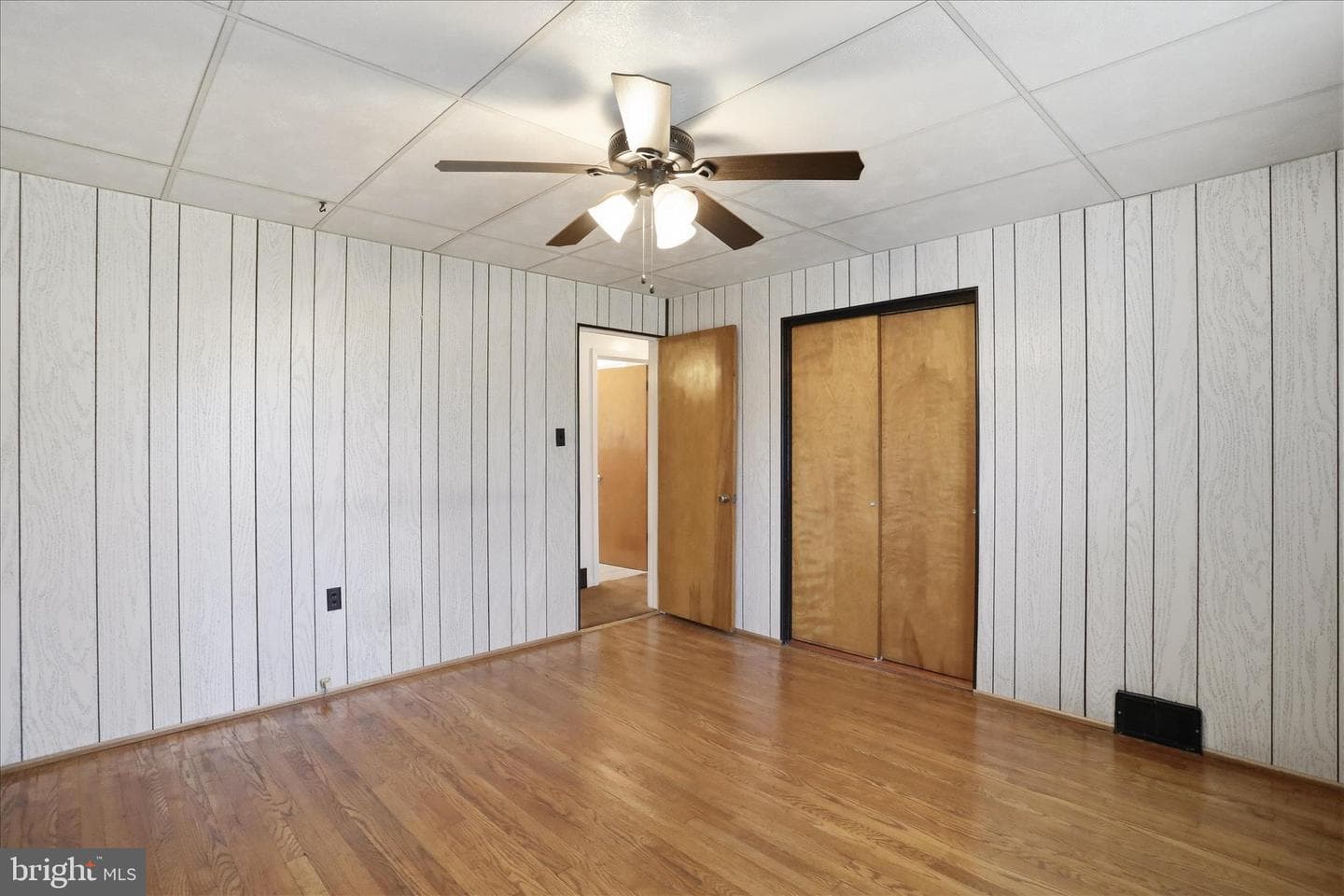 13 S Woodlawn Avenue photo 30