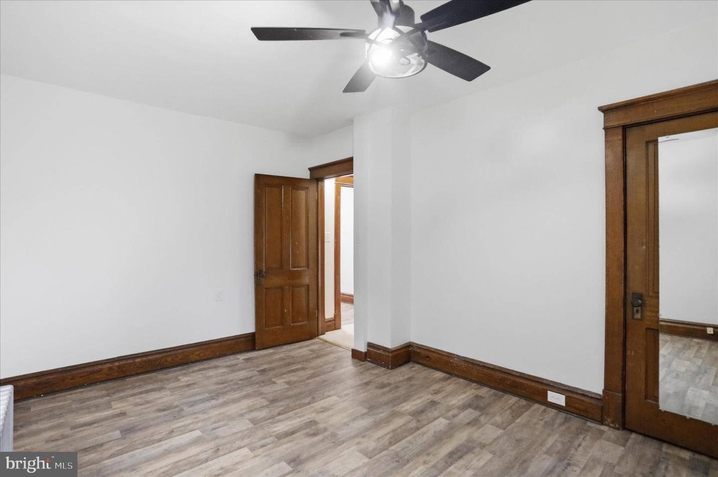 465 Warren Street photo 17