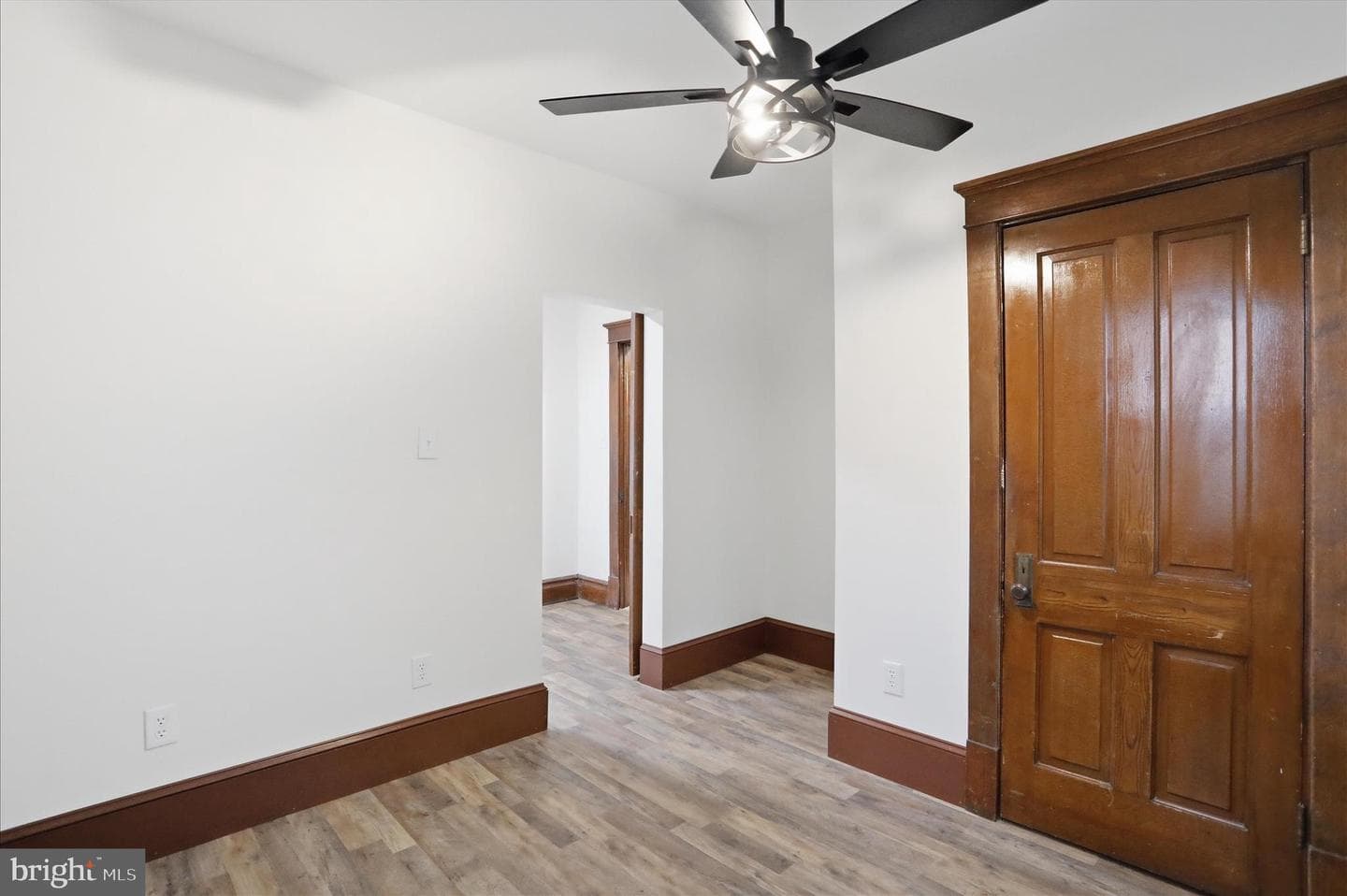 465 Warren Street photo 21
