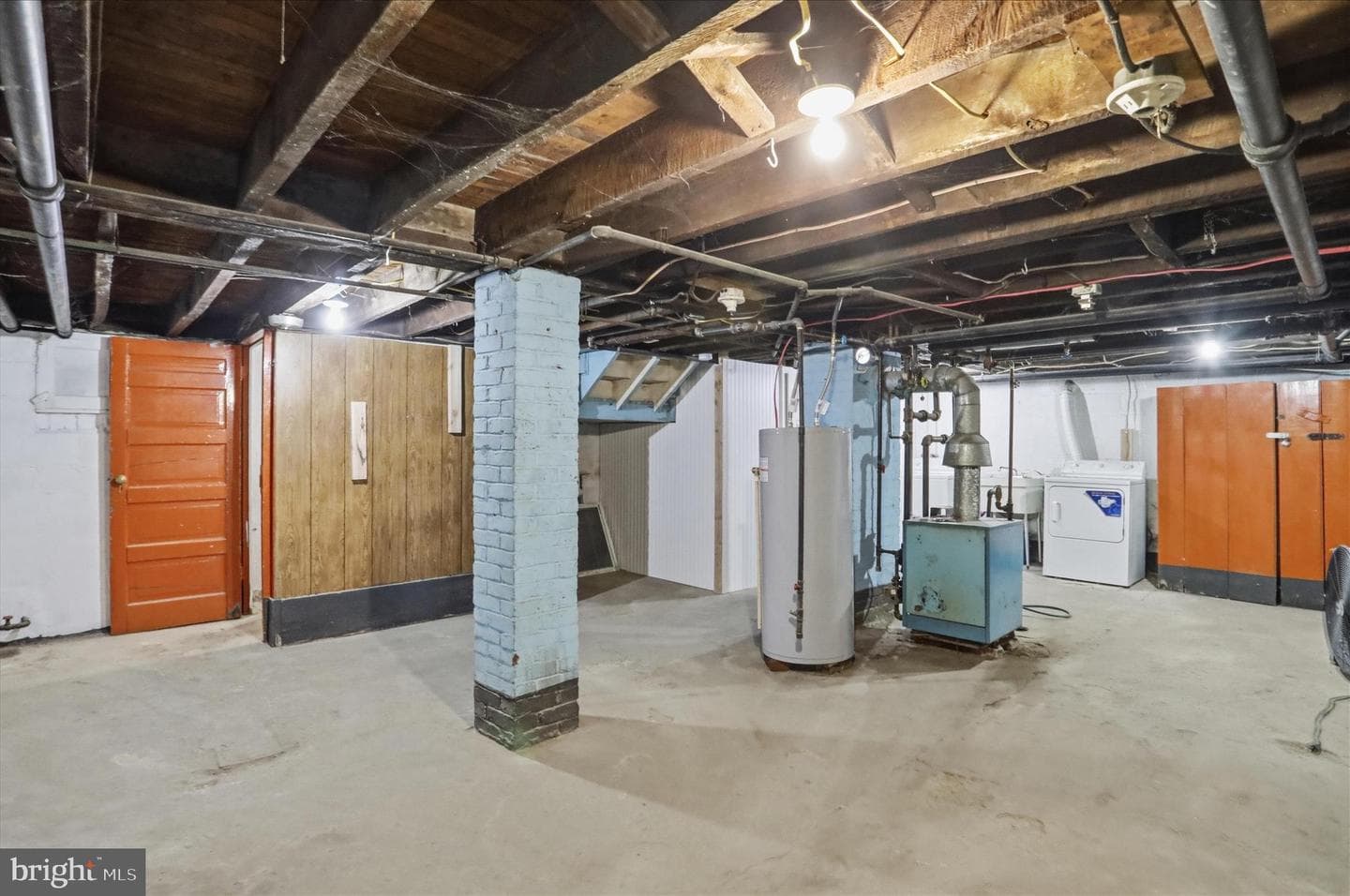 465 Warren Street photo 29