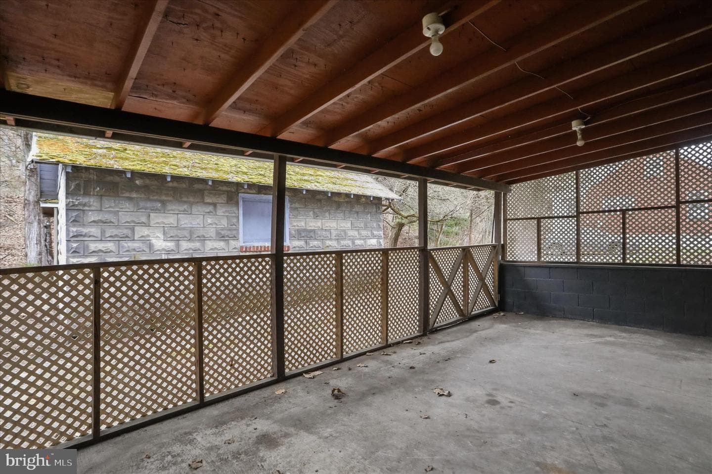 465 Warren Street photo 31