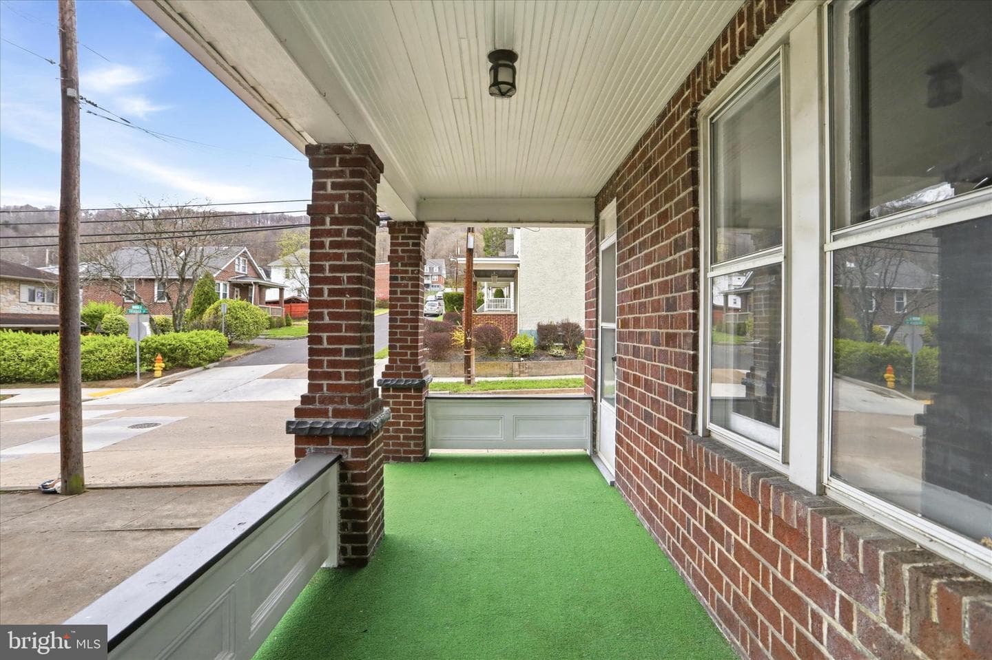 465 Warren Street photo 6