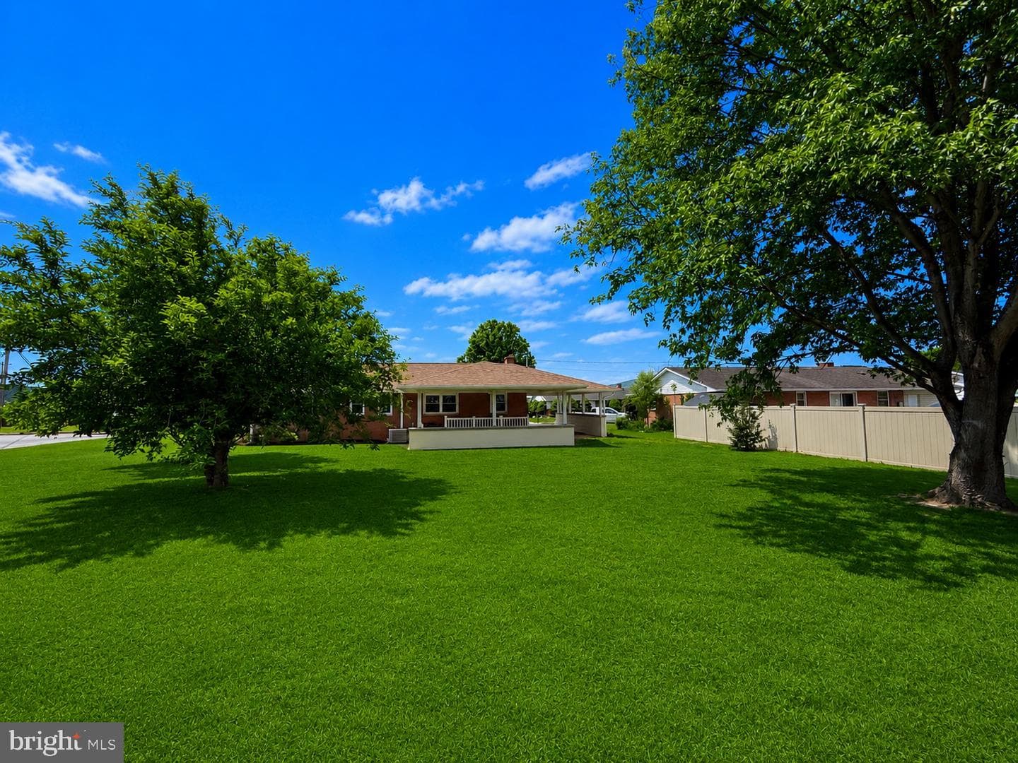 1430 Willow Court photo 30