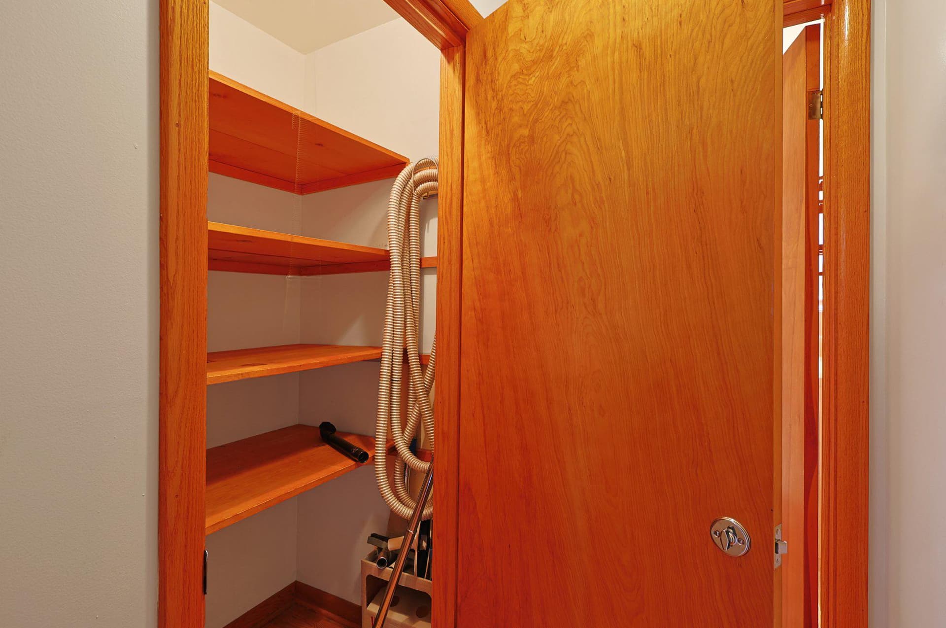 12043 Iris Avenue photo 22