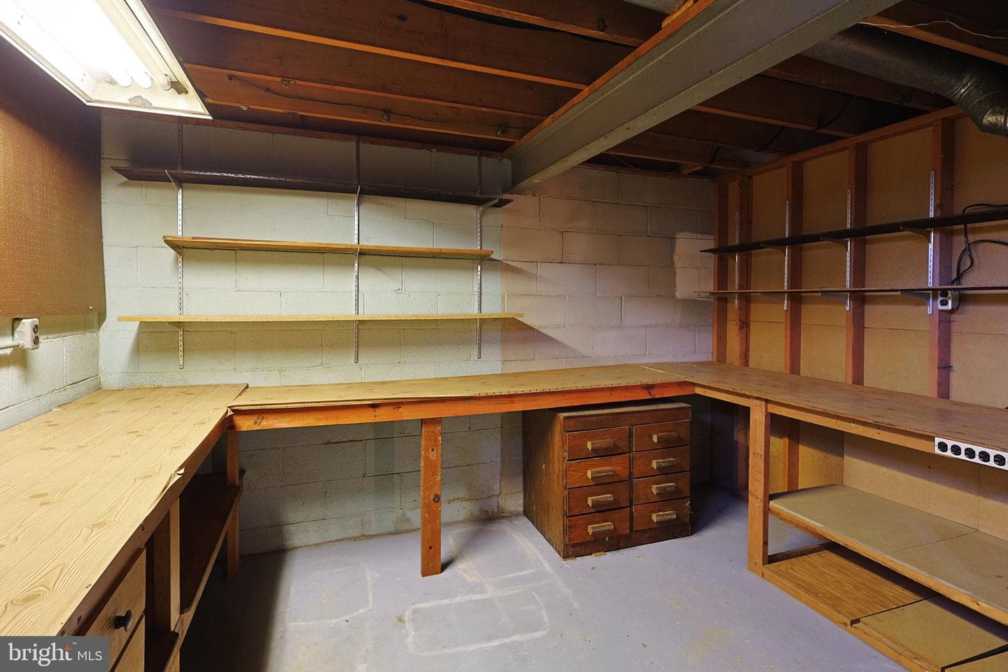 12043 Iris Avenue photo 32