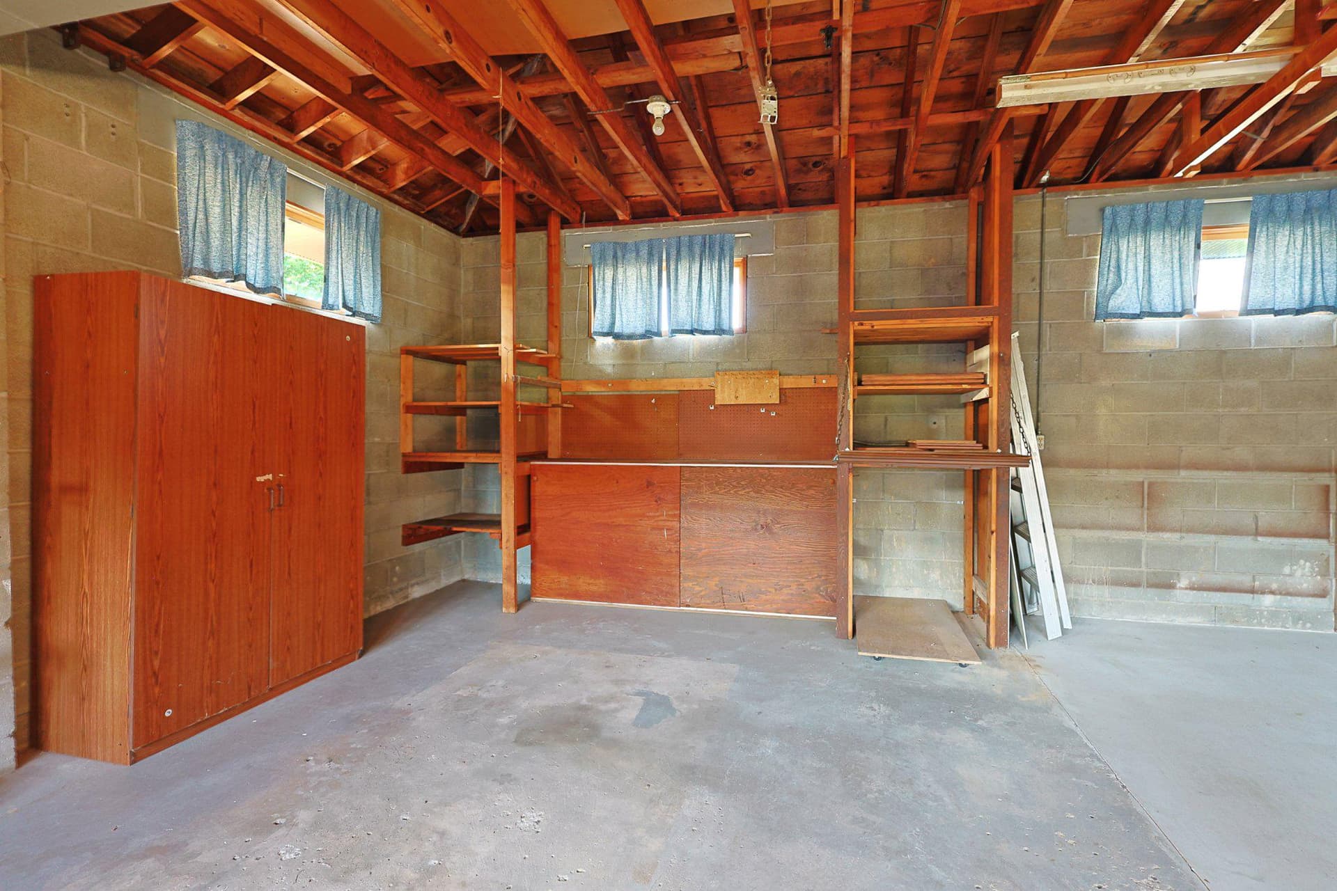 12043 Iris Avenue photo 36