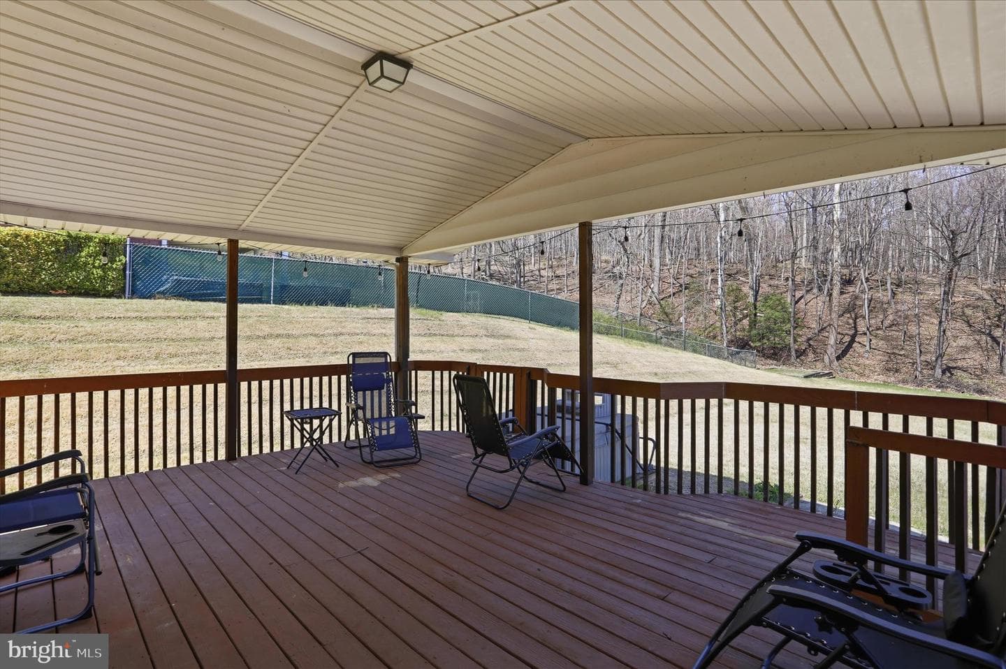 609 Wellington Lane photo 38
