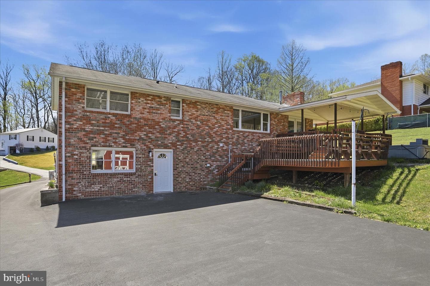 609 Wellington Lane photo 42