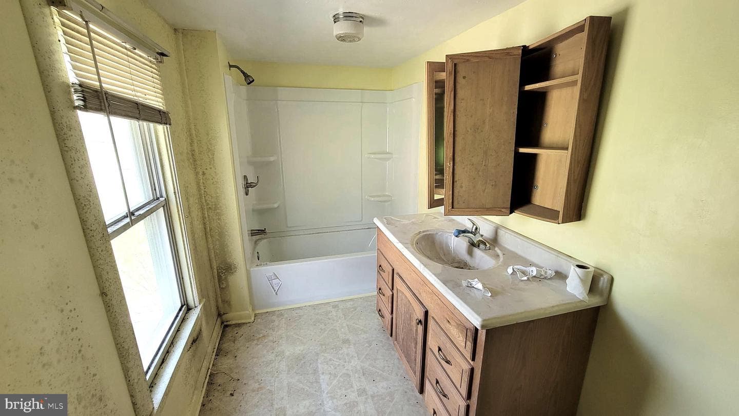 11214 Ore Street NE photo 20
