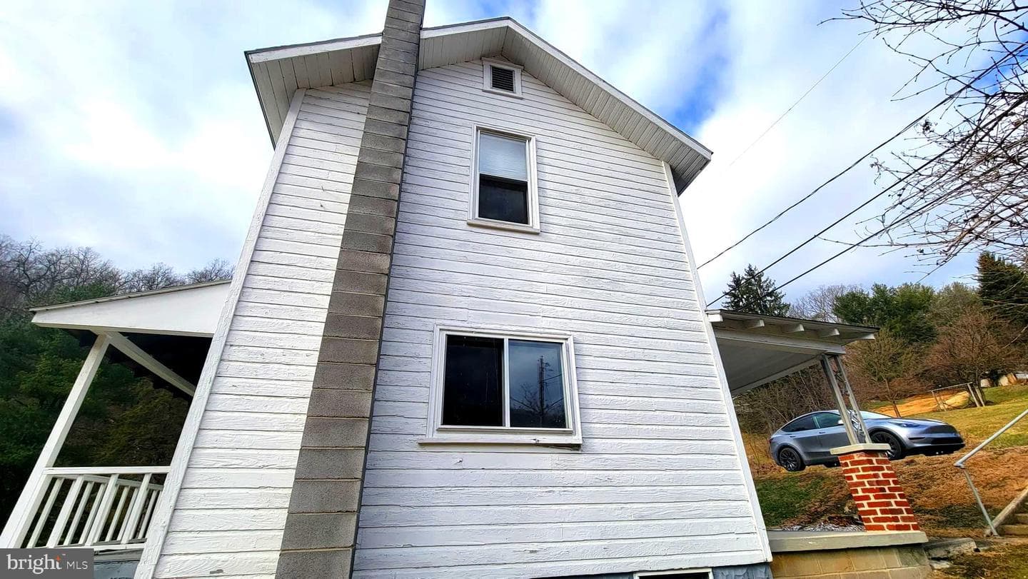 11214 Ore Street NE photo 5