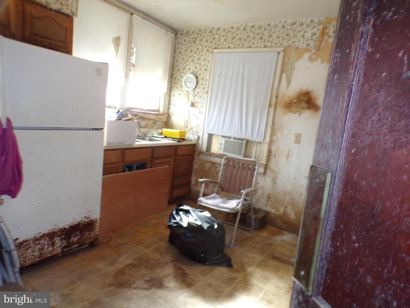 908 Harding Avenue photo 14