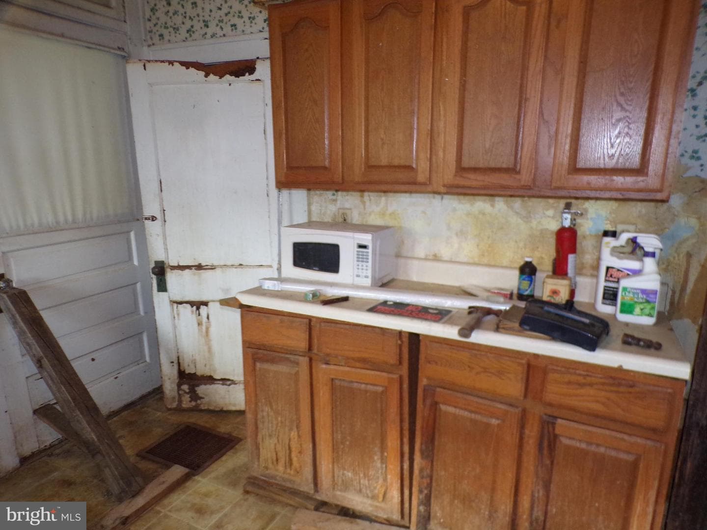 908 Harding Avenue photo 15