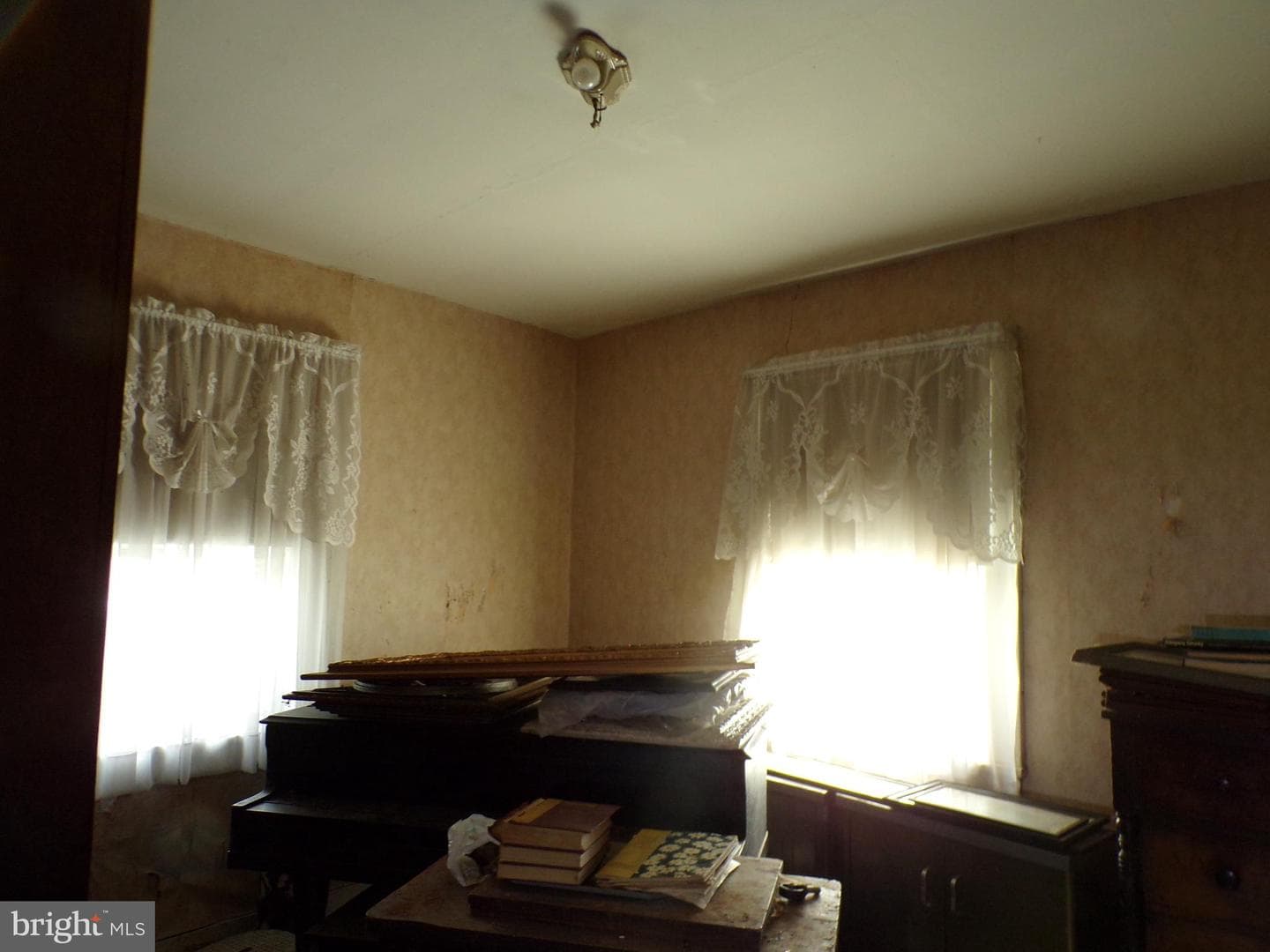 908 Harding Avenue photo 20