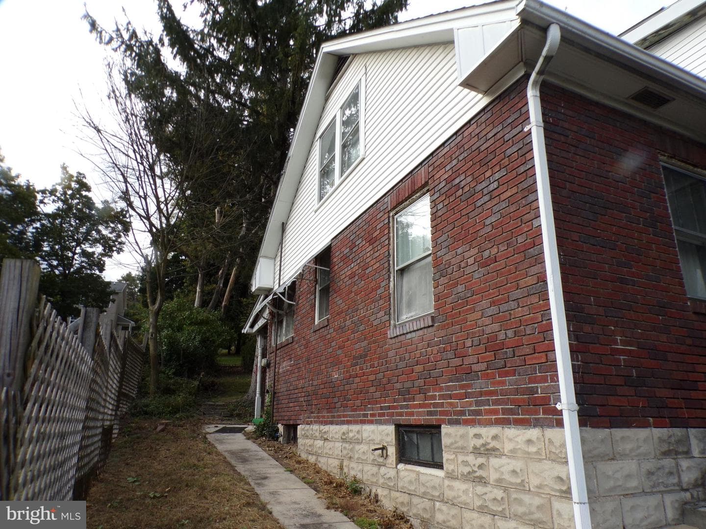 908 Harding Avenue photo 4