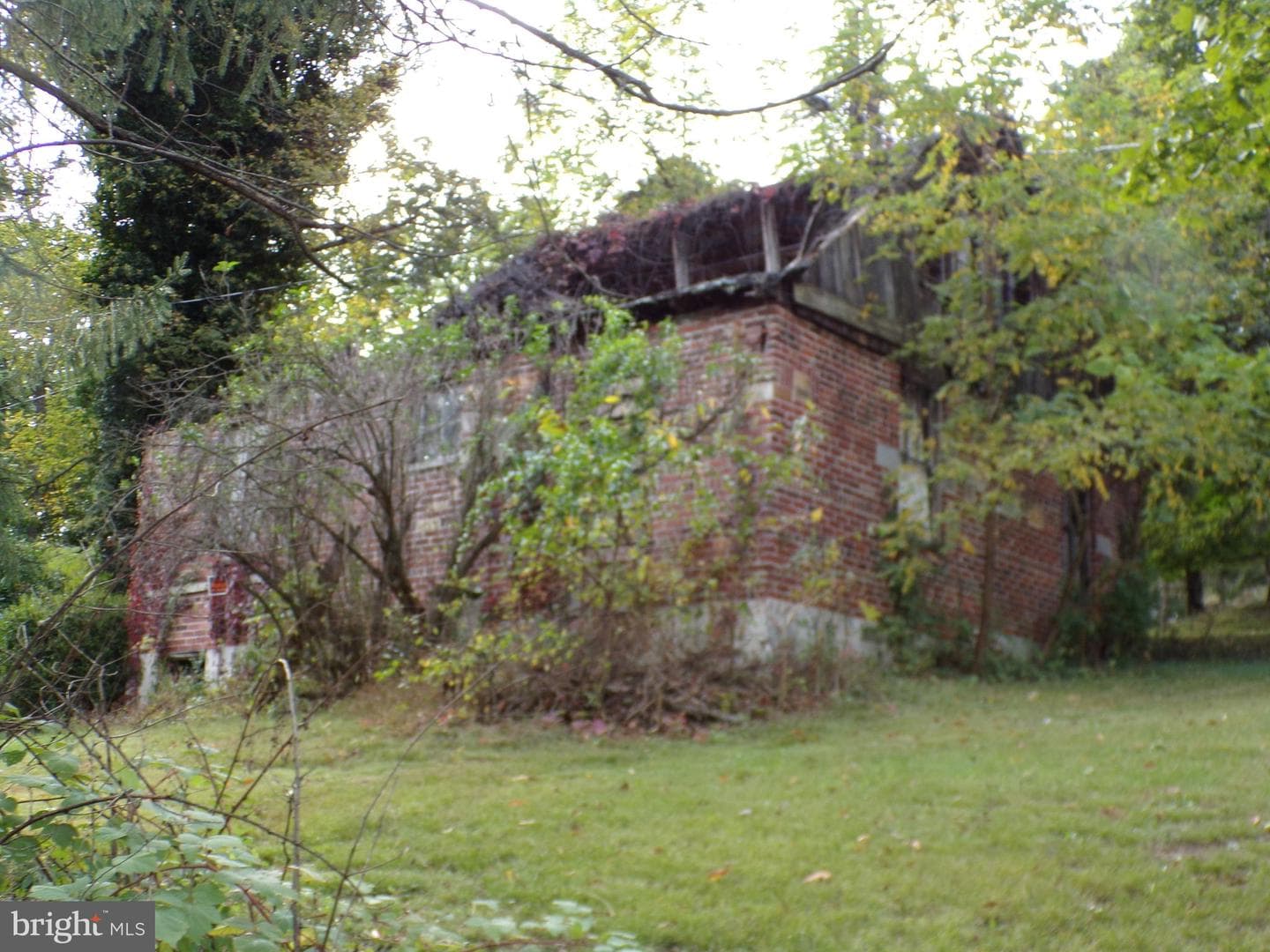 908 Harding Avenue photo 9