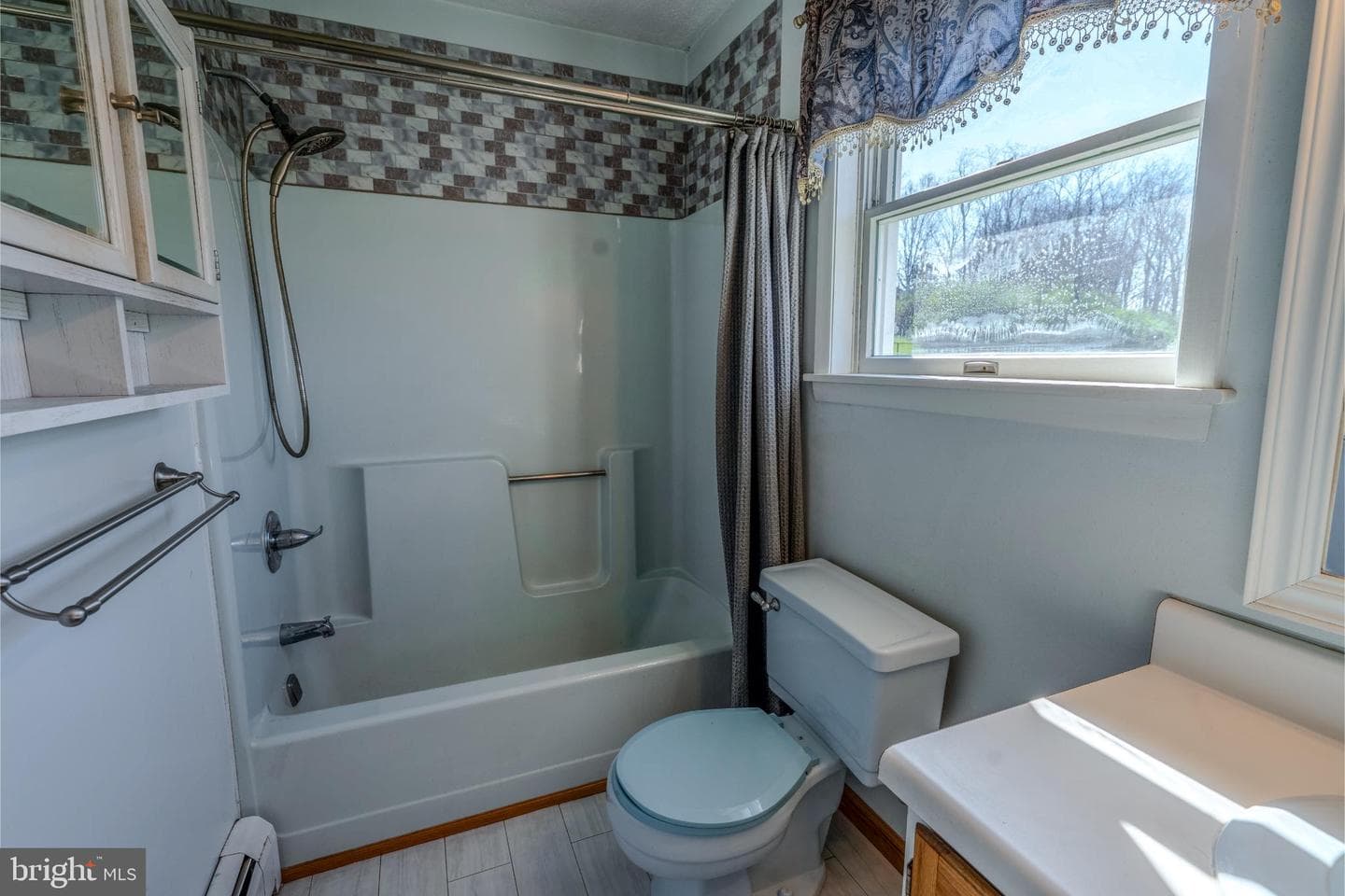 116 Victoria Lane photo 27